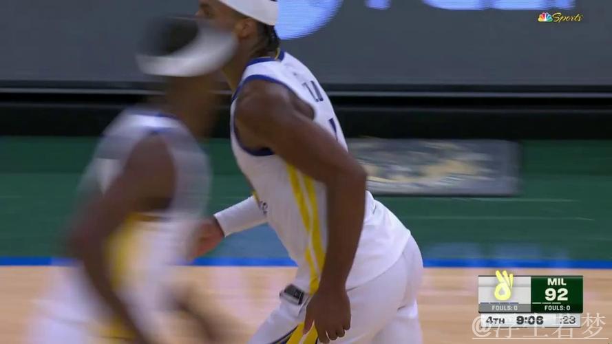 希尔德超远三分压哨命中 助球队控场