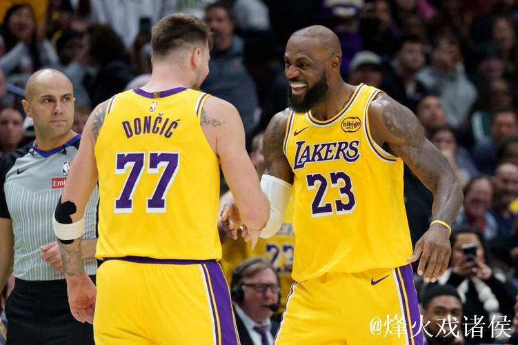 詹姆斯30+8+8东契奇30+10 湖人击败鹈鹕迎来三连胜